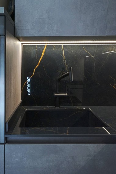 MANGINI ARREDAMENTI REALIZZAZIONI