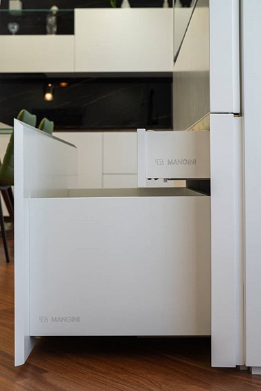 MANGINI ARREDAMENTI REALIZZAZIONI