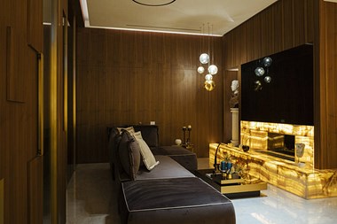 MANGINI ARREDAMENTI REALIZZAZIONI