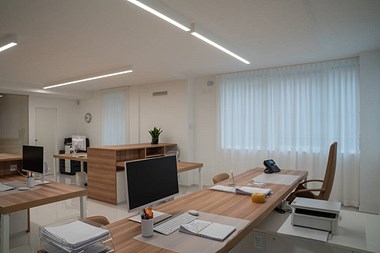 MANGINI ARREDAMENTI REALIZZAZIONI